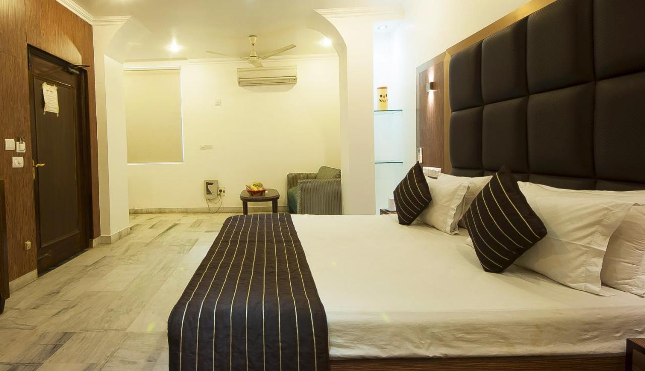 Rama Residency Hotel Gurgaon Room photo